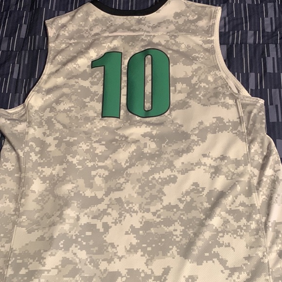 Nike Camo Oregon Ducks Basketball Jersey (Size XL) - Picture 2 of 2